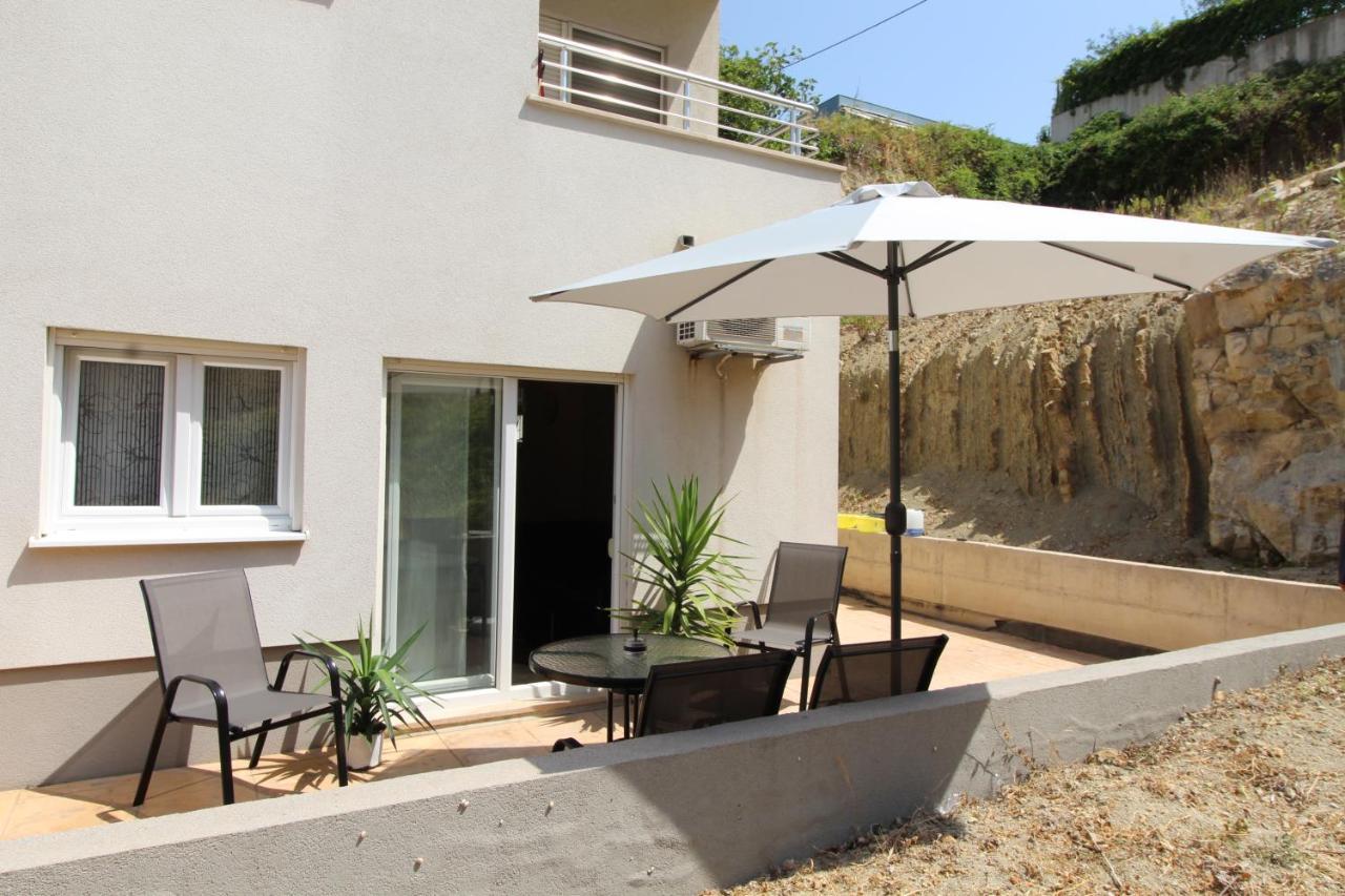 Macadamia Apartment With Garage Parking Сплит Екстериор снимка