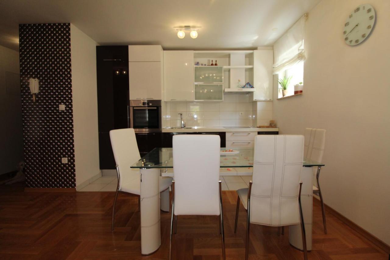 Macadamia Apartment With Garage Parking Сплит Екстериор снимка